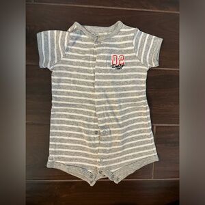 Carter’s 9 months romper